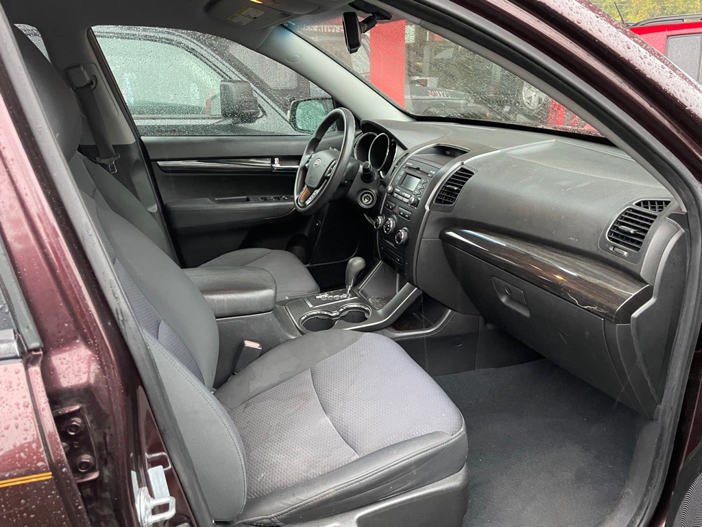 2011 Kia Sorento Image 8