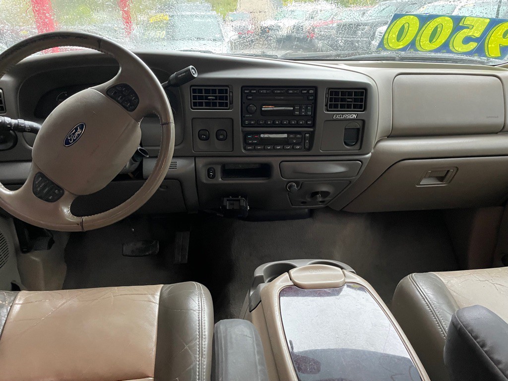 2003 Ford Excursion Image 6