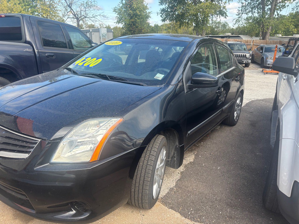 2010 Nissan Sentra Image 3