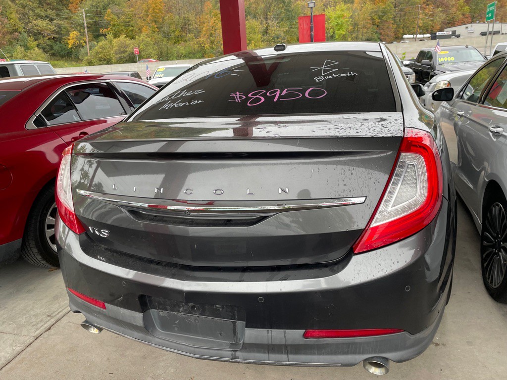 2016 Lincoln MKS Image 5