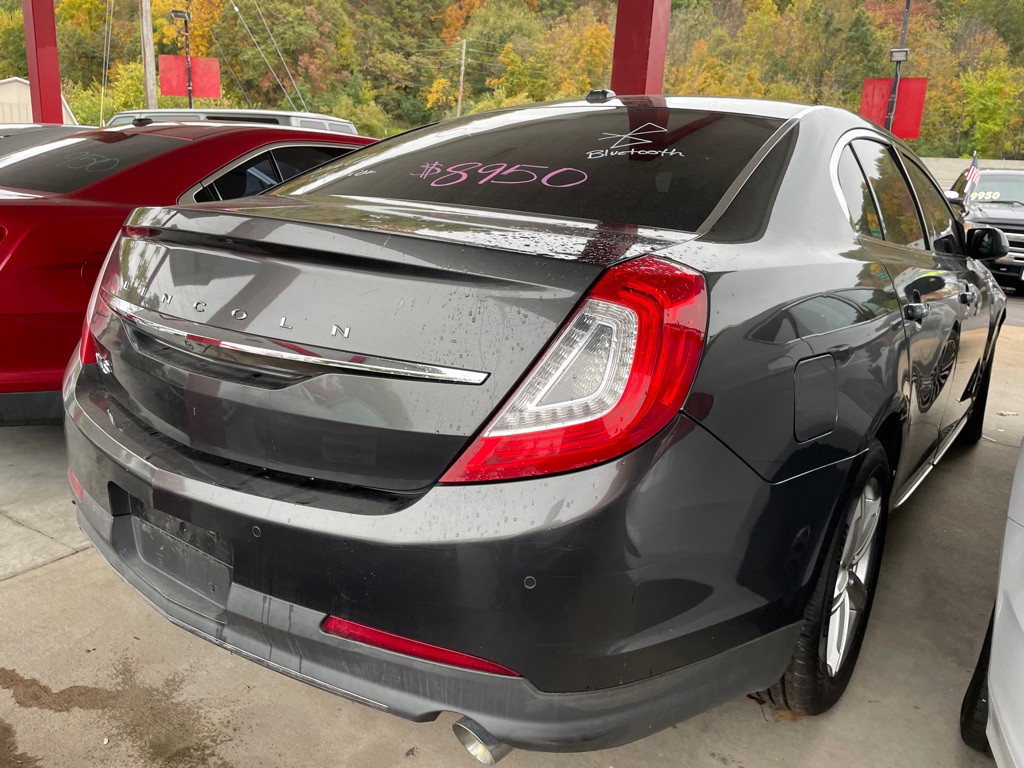 2016 Lincoln MKS Image 6