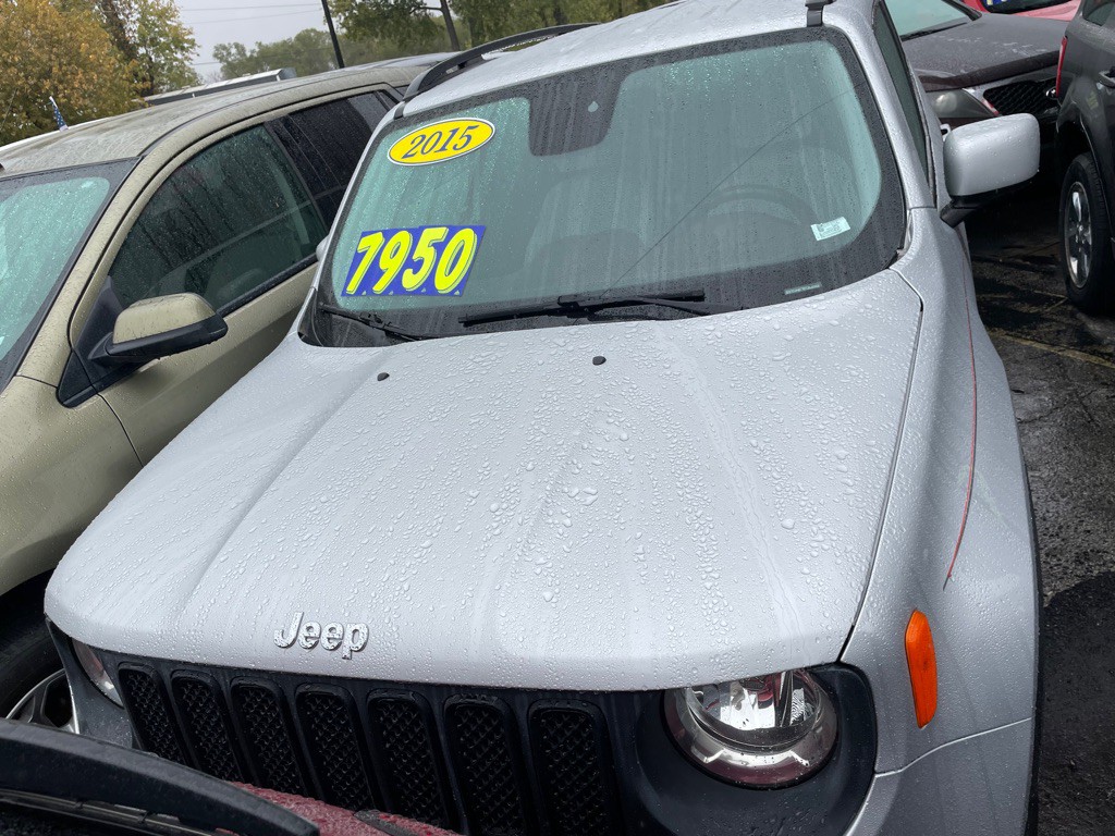 2015 Jeep Renegade Image 2