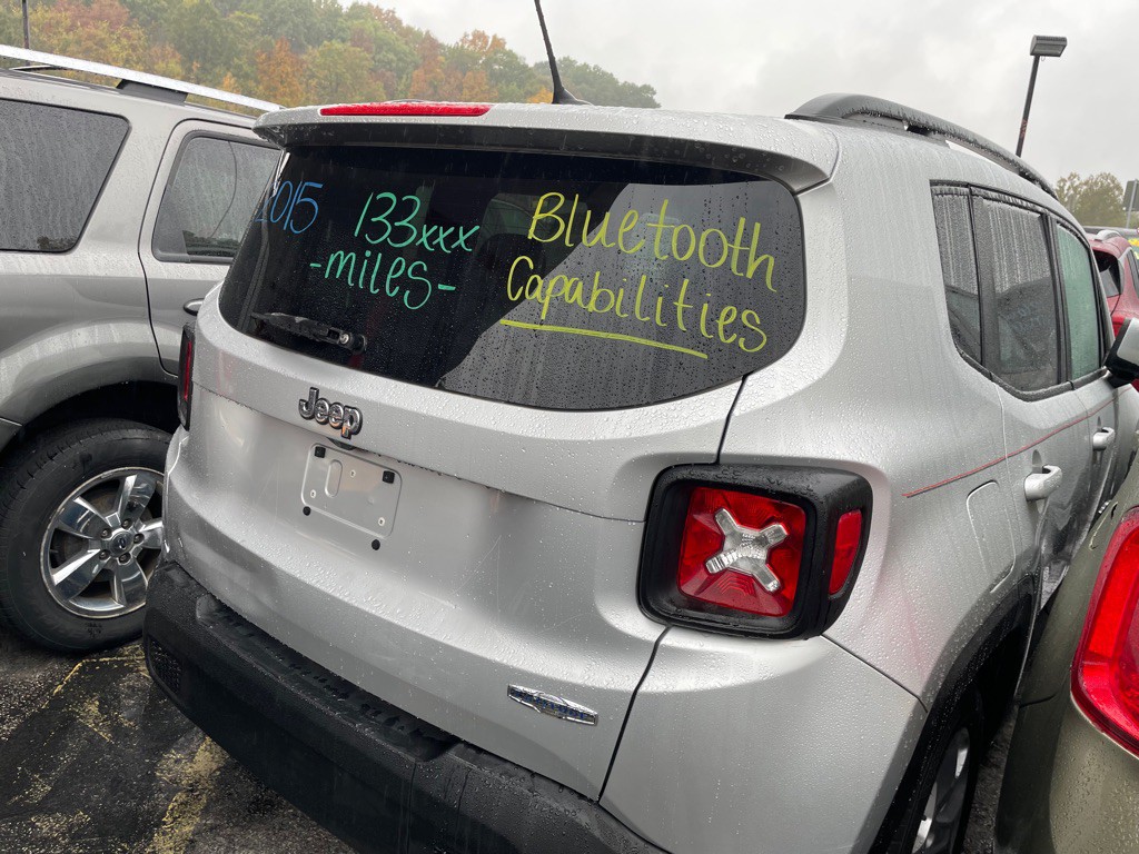 2015 Jeep Renegade Image 4