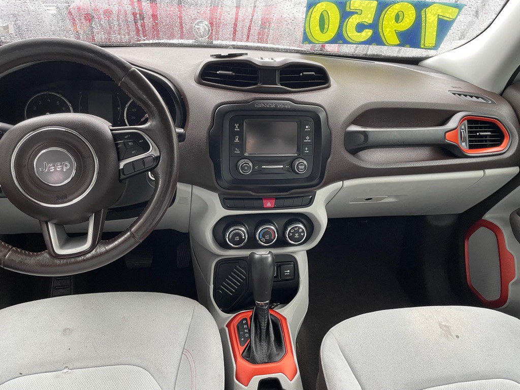 2015 Jeep Renegade Image 8