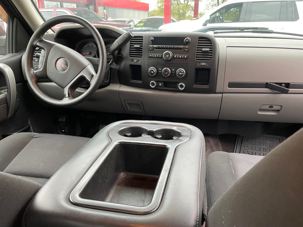 2010 GMC Sierra Image 8