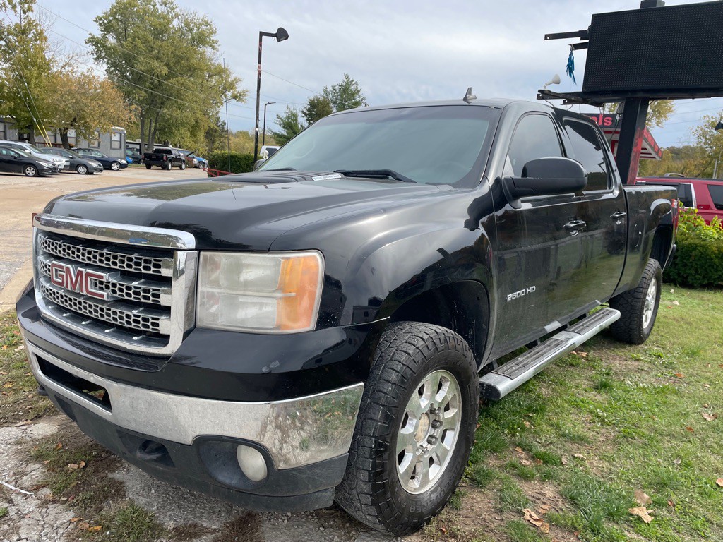 2013 GMC Sierra 2500 Image 2
