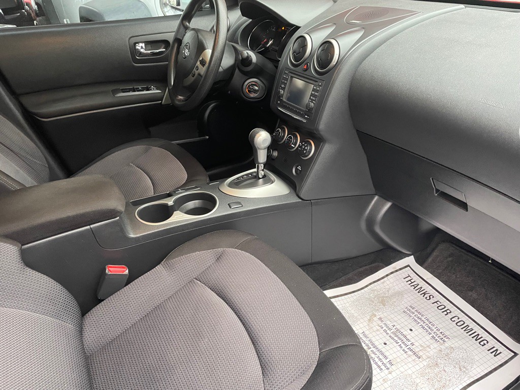 2013 Nissan Rogue Image 9