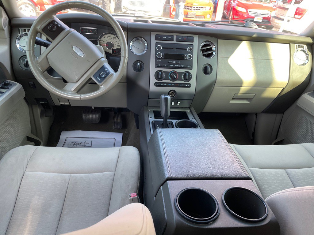 2012 Ford Expedition Image 10