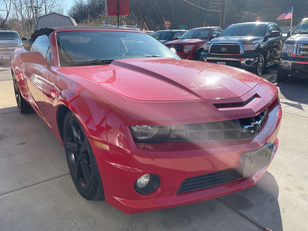 2011 Chevrolet Camaro Image 2
