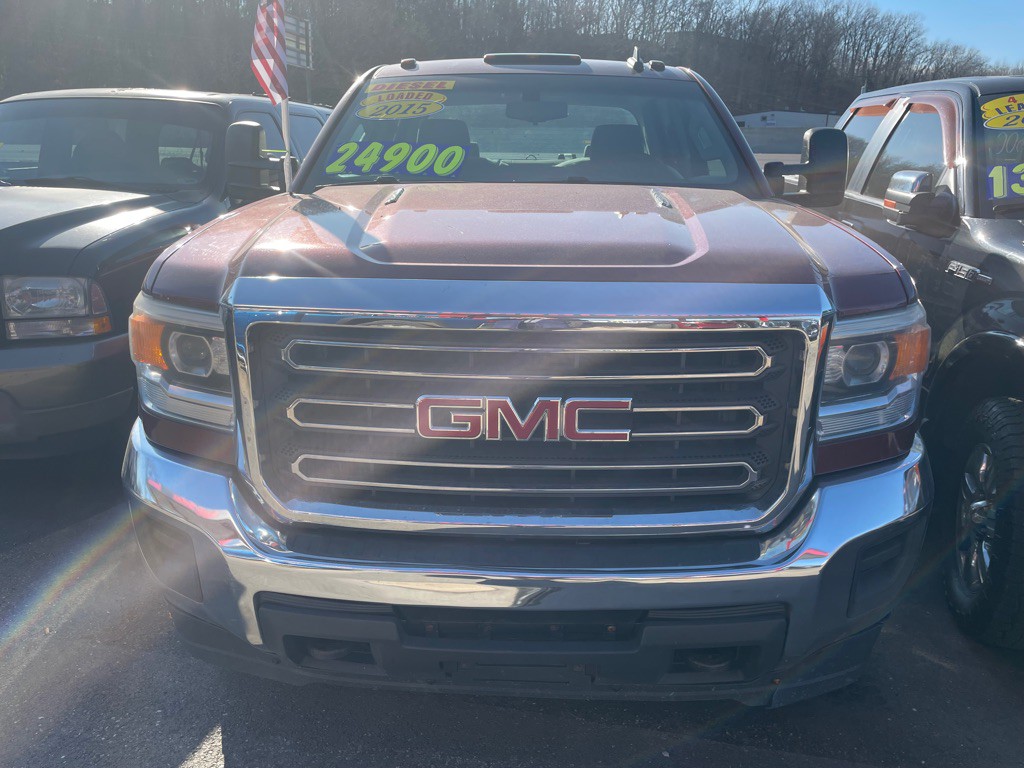 2015 GMC Sierra Image 2