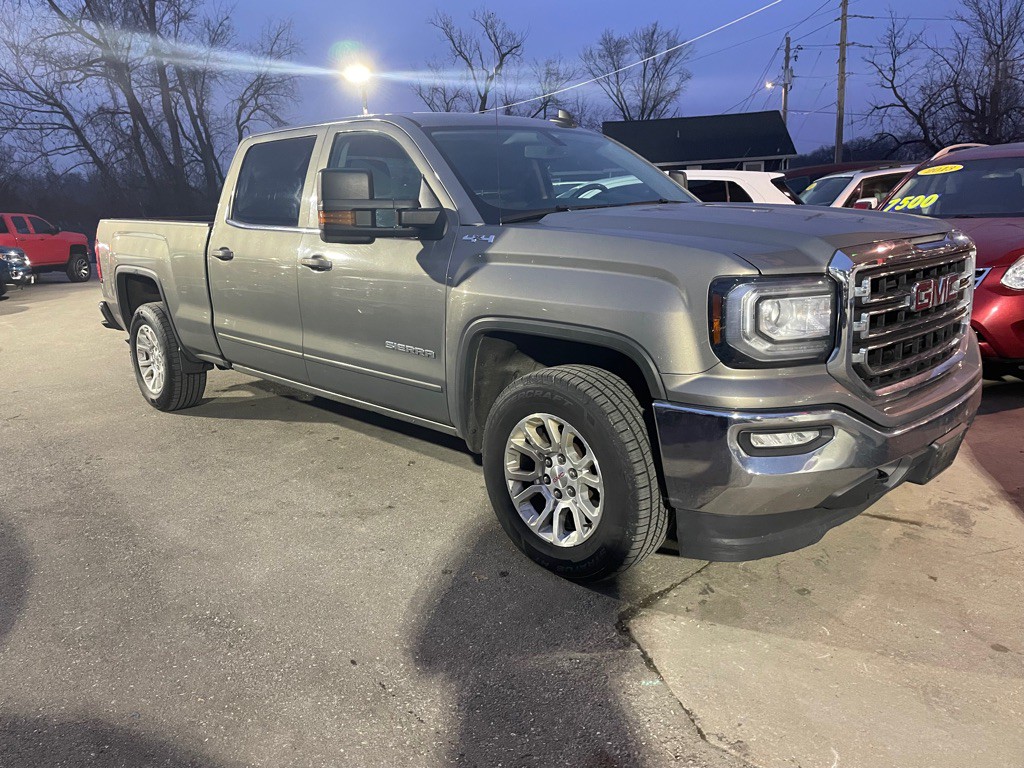 2017 GMC Sierra Image 1