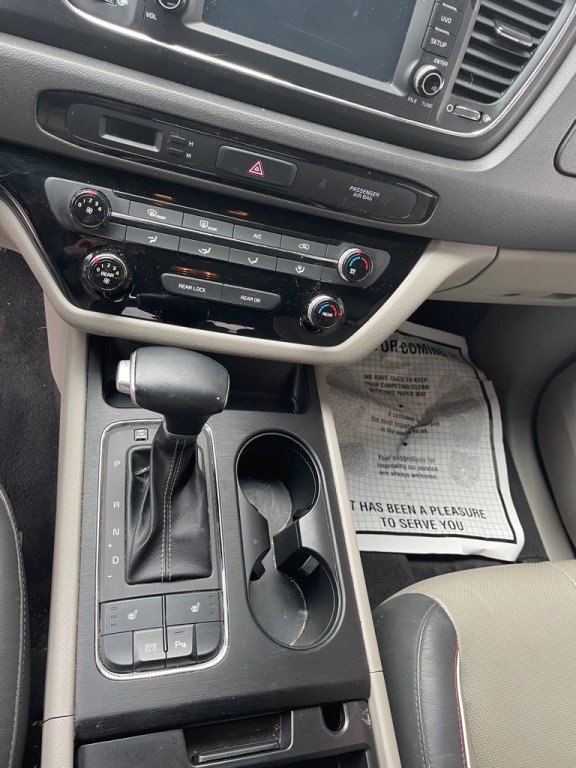 2018 Kia Sedona Image 10