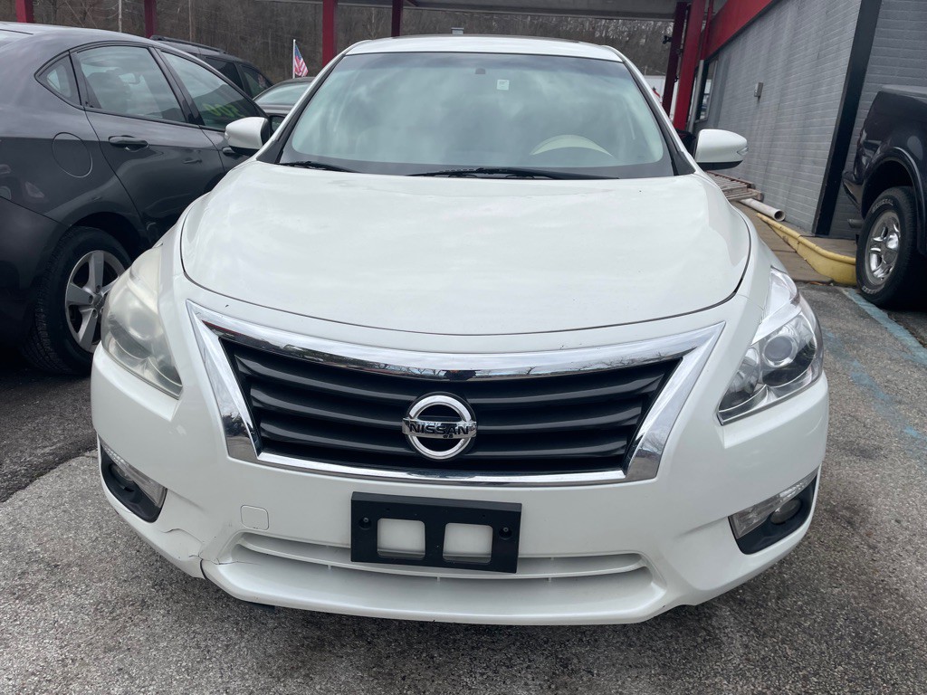 2014 Nissan Altima Image 2