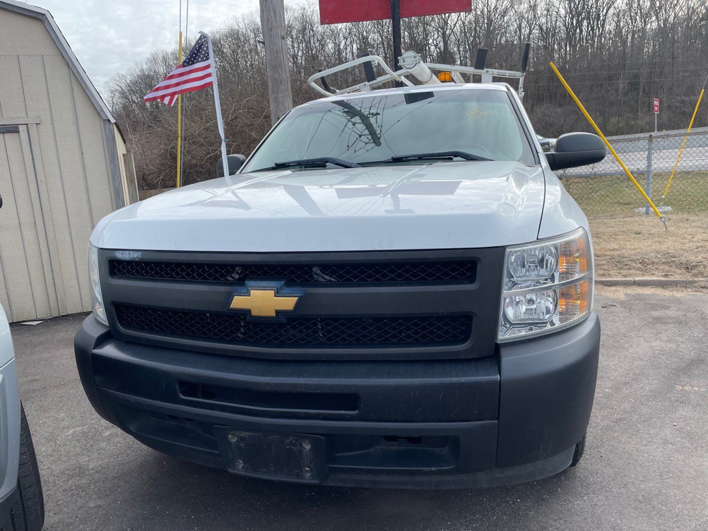 2012 Chevrolet Silverado 1500 Image 2