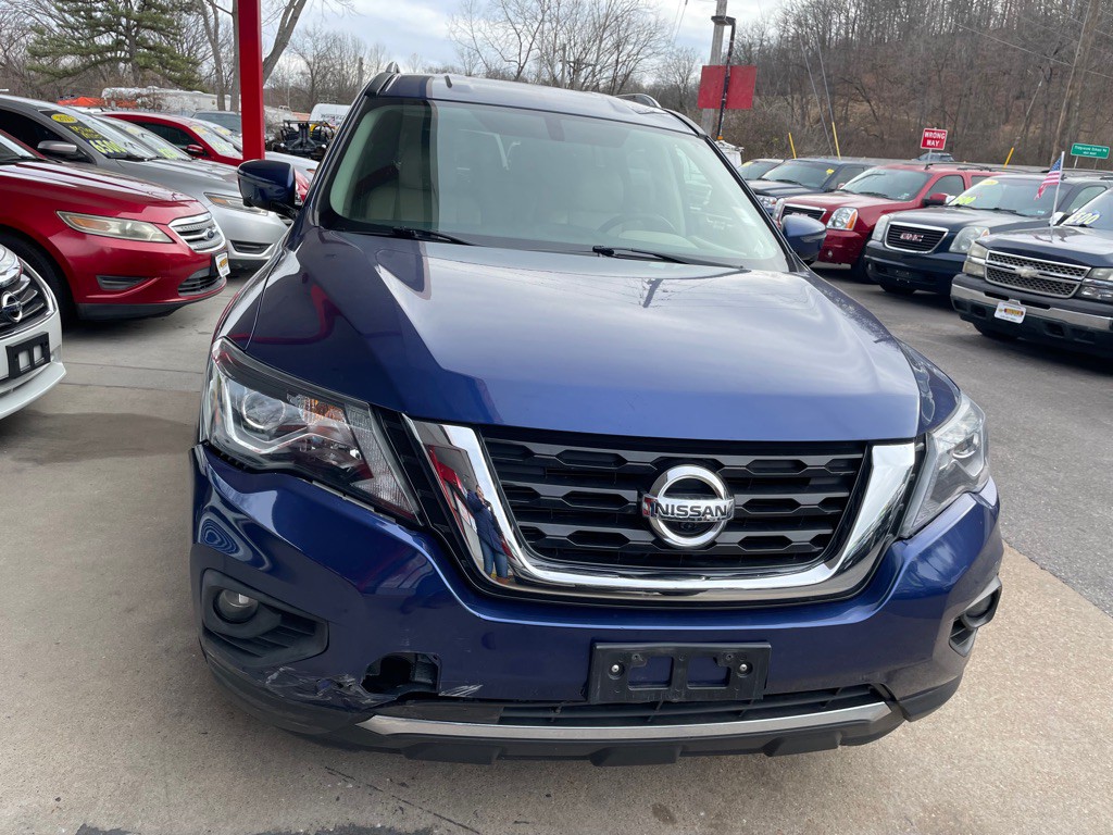2019 Nissan Pathfinder Image 2