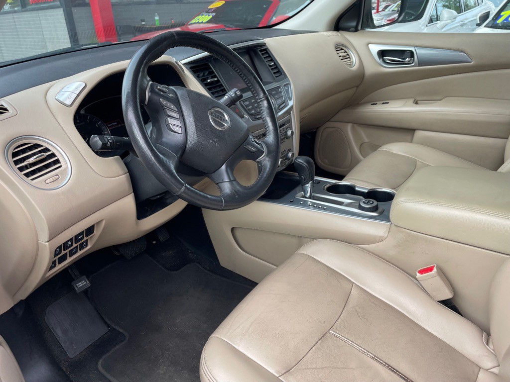 2019 Nissan Pathfinder Image 8