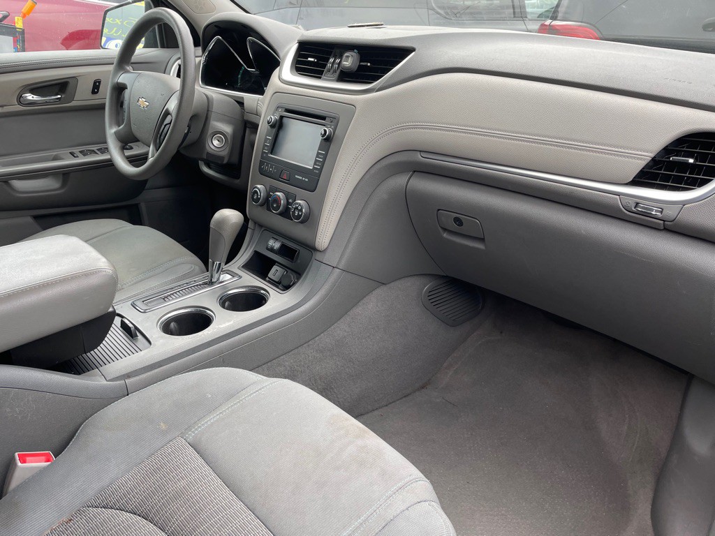 2017 Chevrolet Traverse Image 8