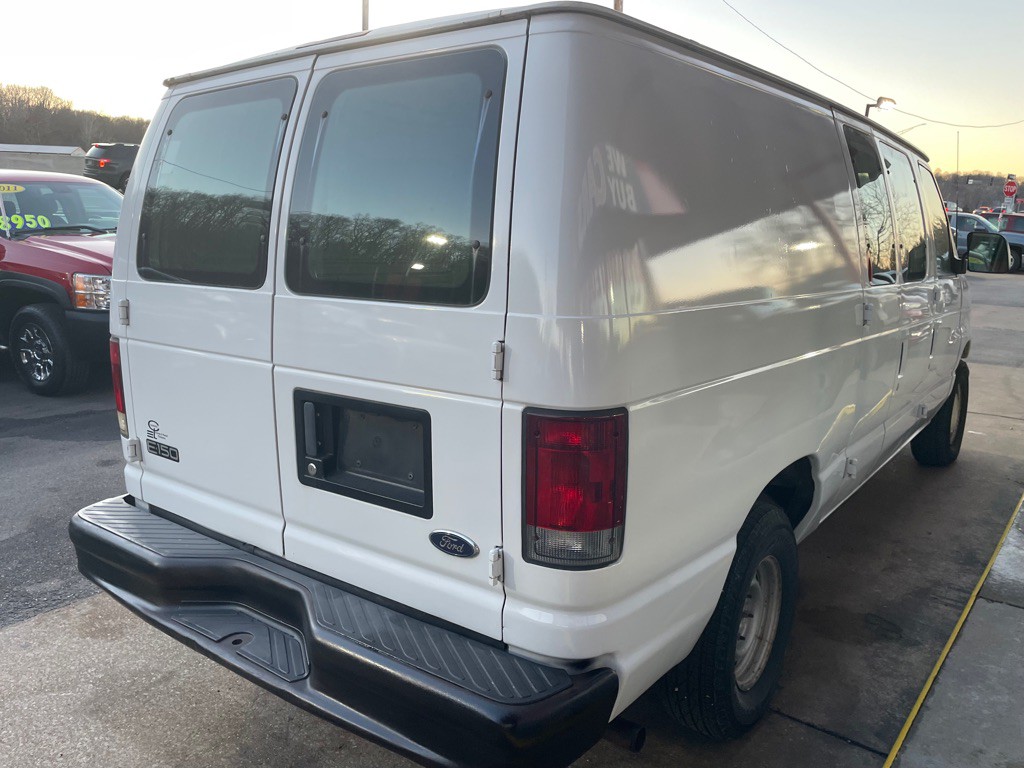 2001 Ford Econoline Image 5