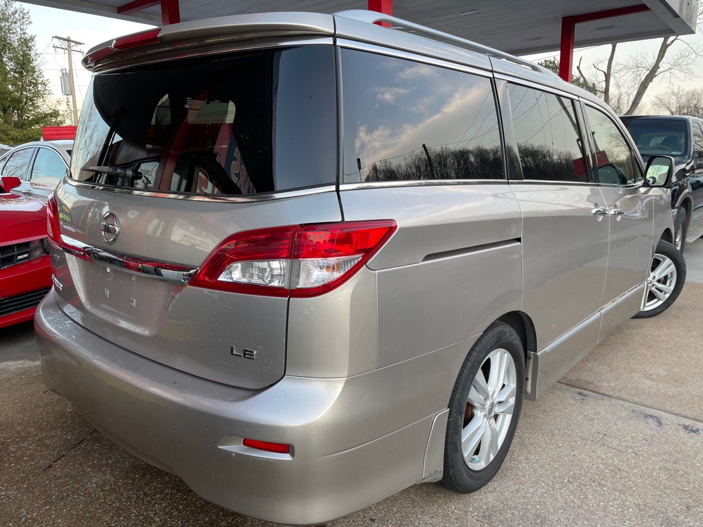 2013 Nissan Quest Image 7