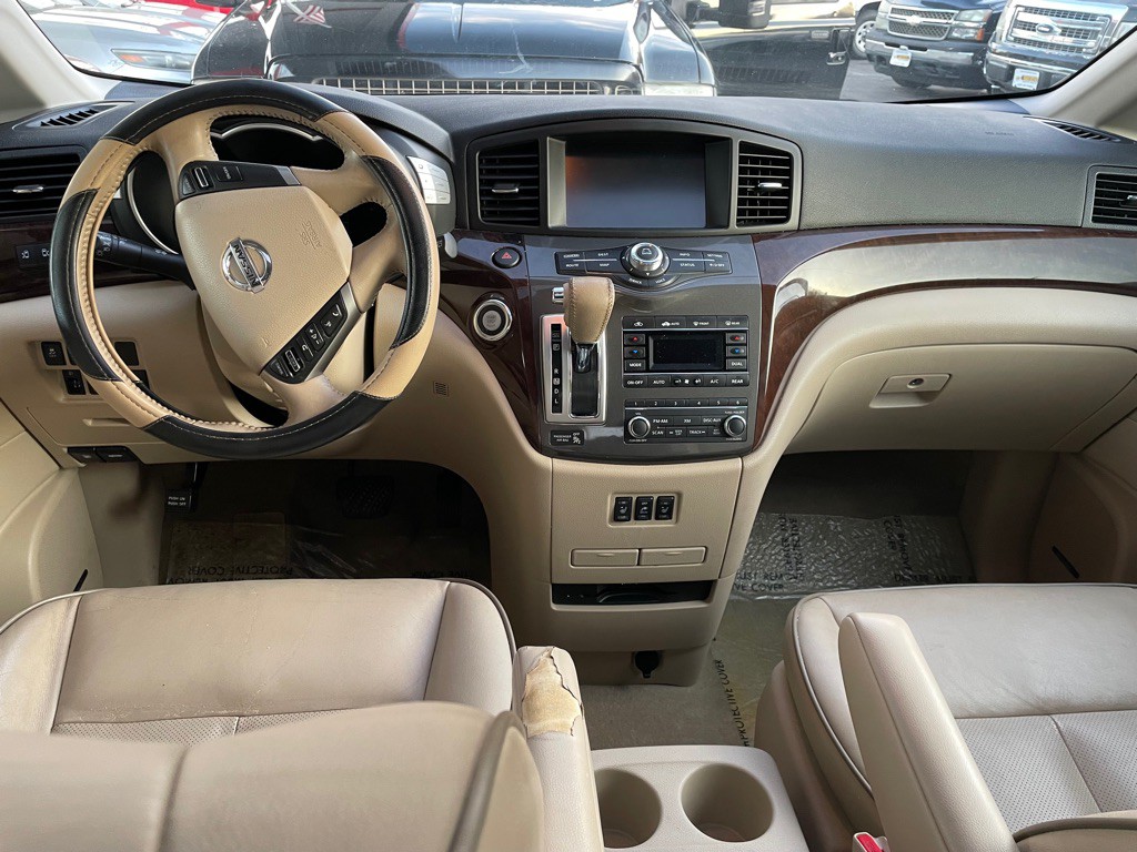 2013 Nissan Quest Image 9