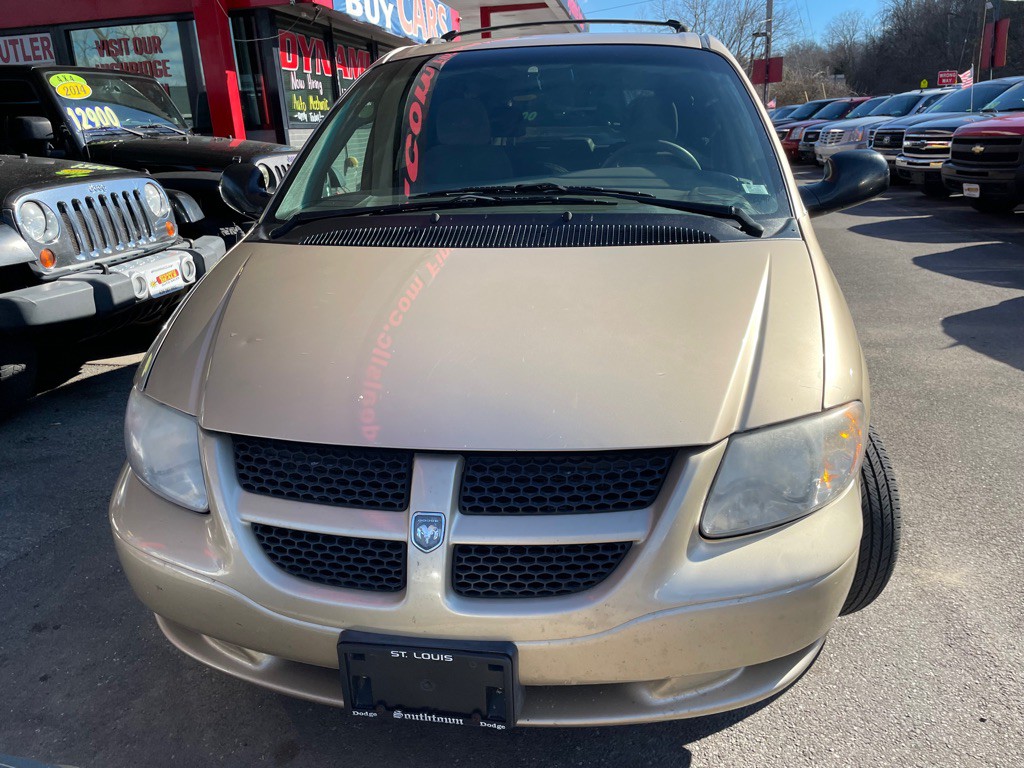 2001 Dodge Grand Caravan Image 2