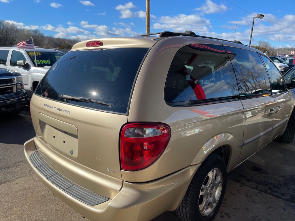2001 Dodge Grand Caravan Image 5