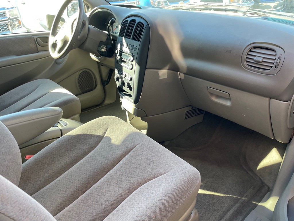 2001 Dodge Grand Caravan Image 10