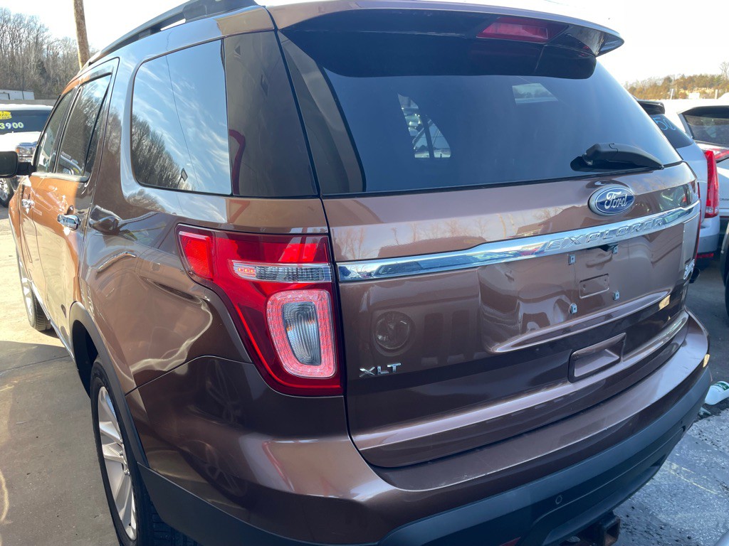 2011 Ford Explorer Image 4