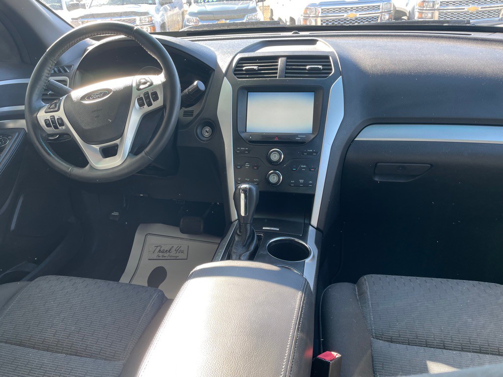 2011 Ford Explorer Image 8