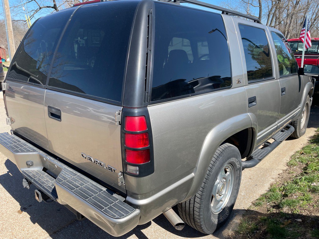2000 Chevrolet Tahoe Image 6