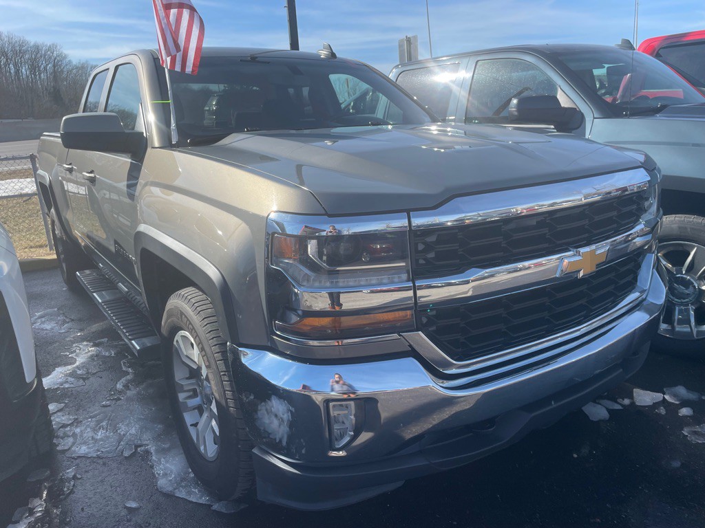 2017 Chevrolet Silverado 1500 Image 1
