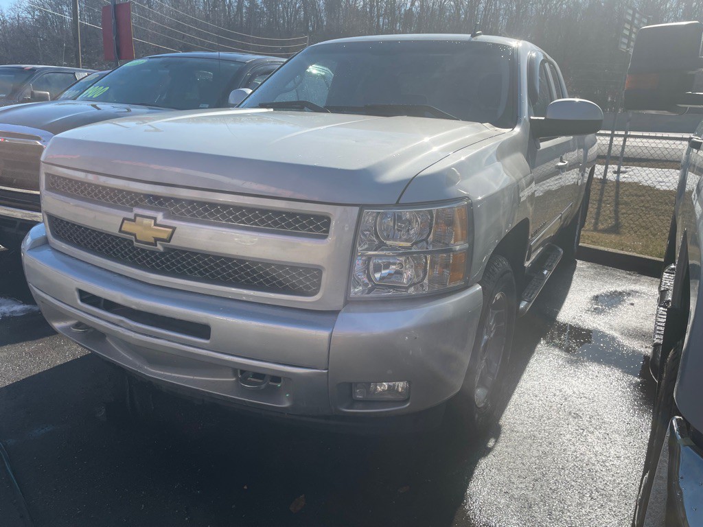 2010 Chevrolet Silverado 1500 Image 3