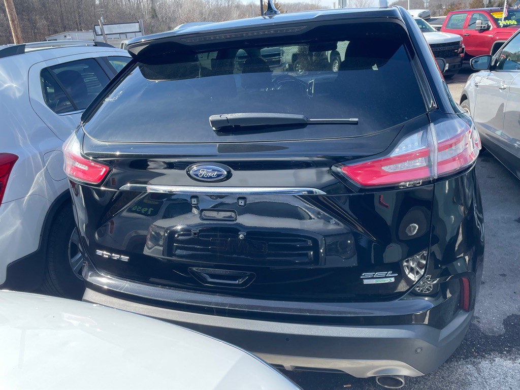 2019 Ford Edge Image 5
