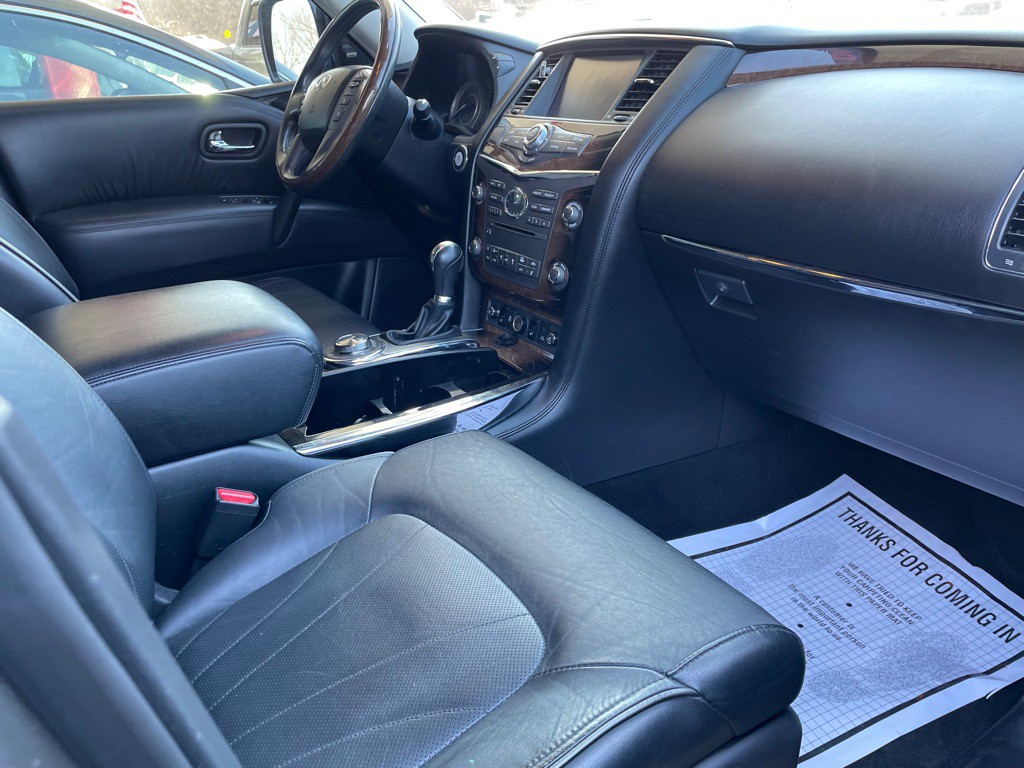 2014 INFINITI QX80 Image 8