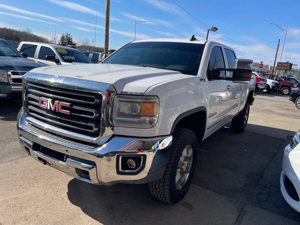 2015 GMC Sierra Image 4