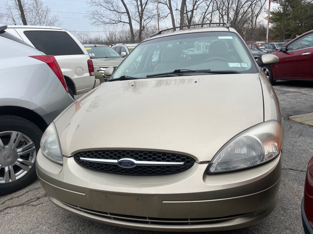 2001 Ford Taurus Image 2