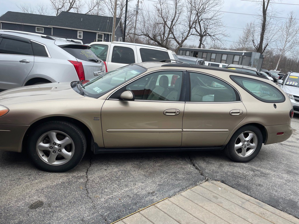 2001 Ford Taurus Image 3