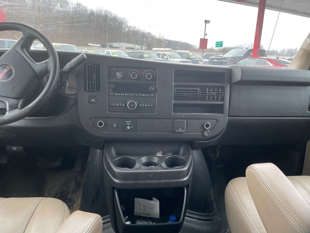 2016 GMC Savana Image 5