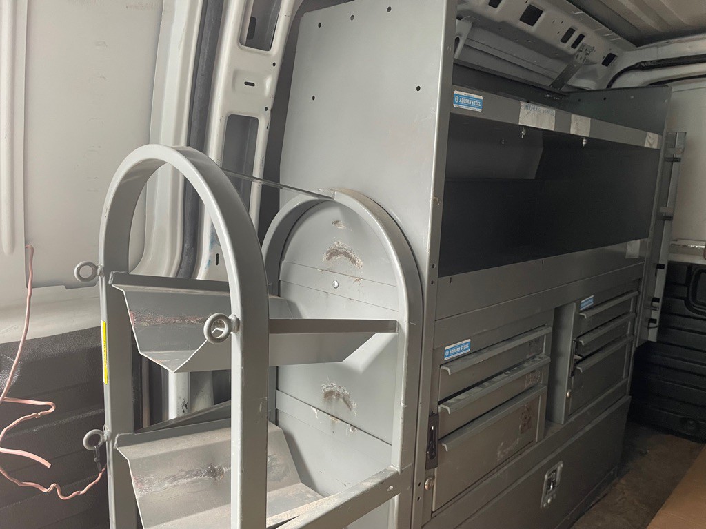 2016 GMC Savana Image 8