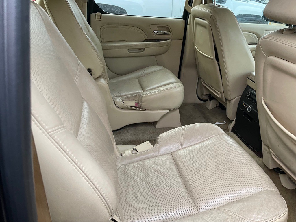 2007 Cadillac Escalade Image 9