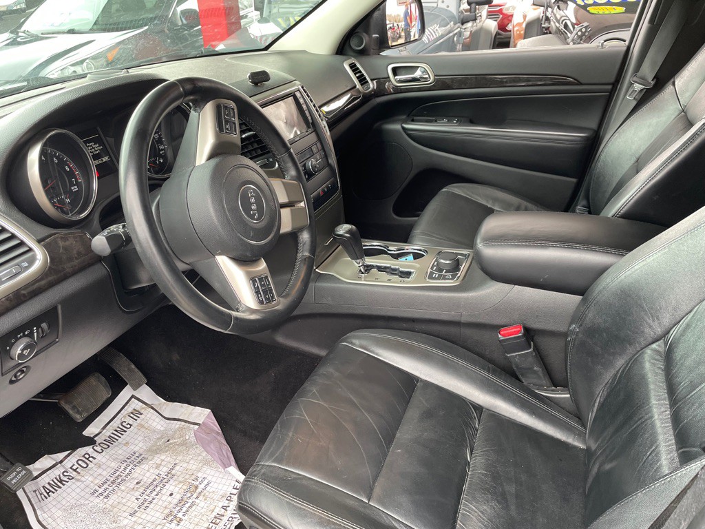 2012 Jeep Grand Cherokee Image 8