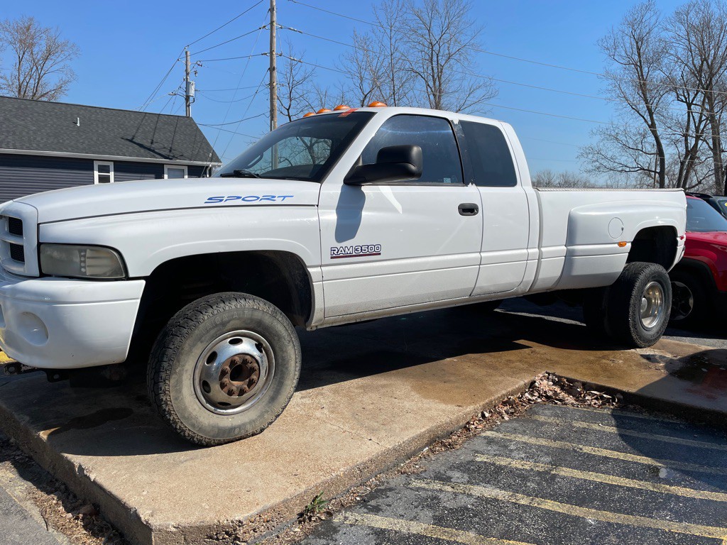 2000 Dodge Ram 3500 Image 3