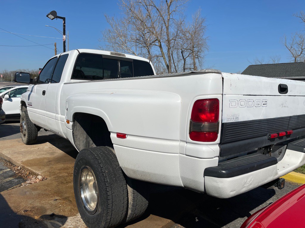 2000 Dodge Ram 3500 Image 4