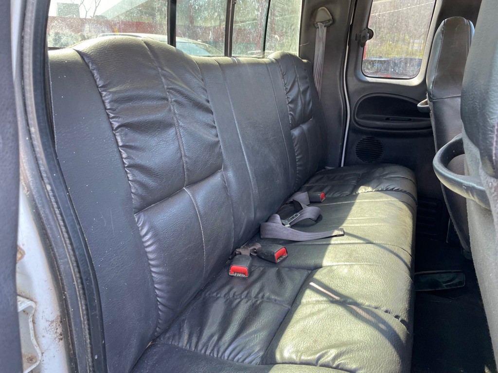 2000 Dodge Ram 3500 Image 8