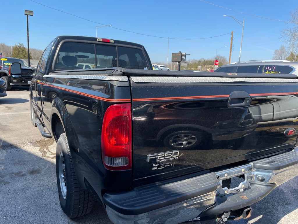 2003 Ford F-250 Image 5