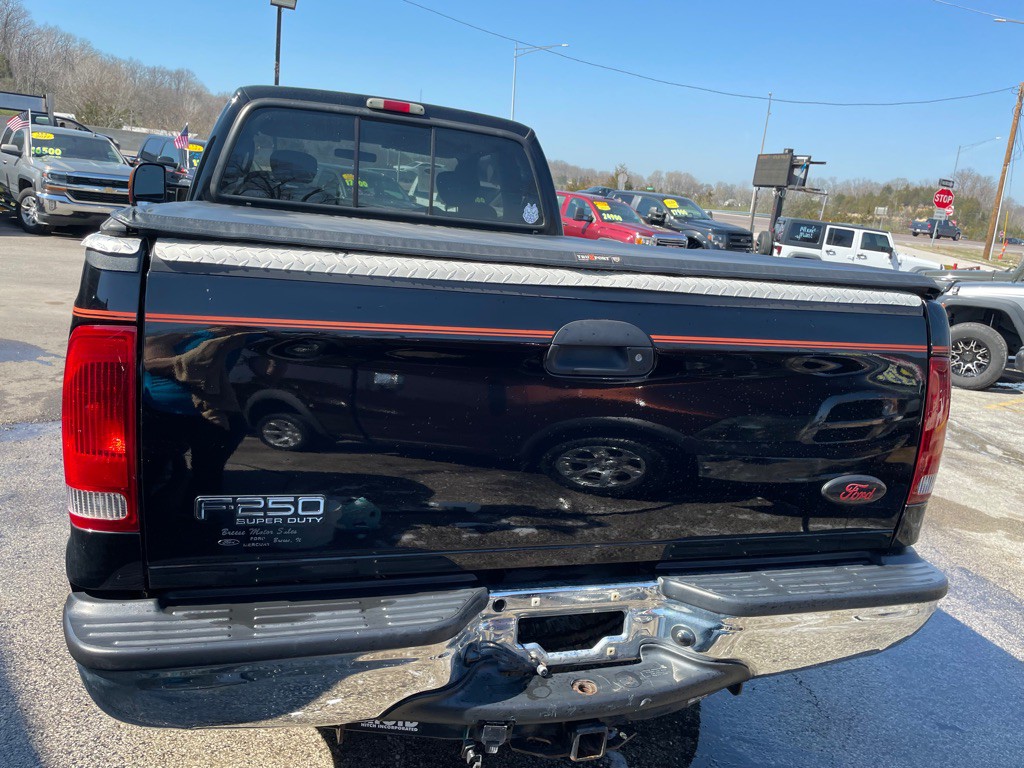 2003 Ford F-250 Image 6