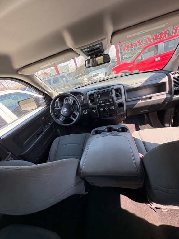 2015 RAM 1500 Image 9