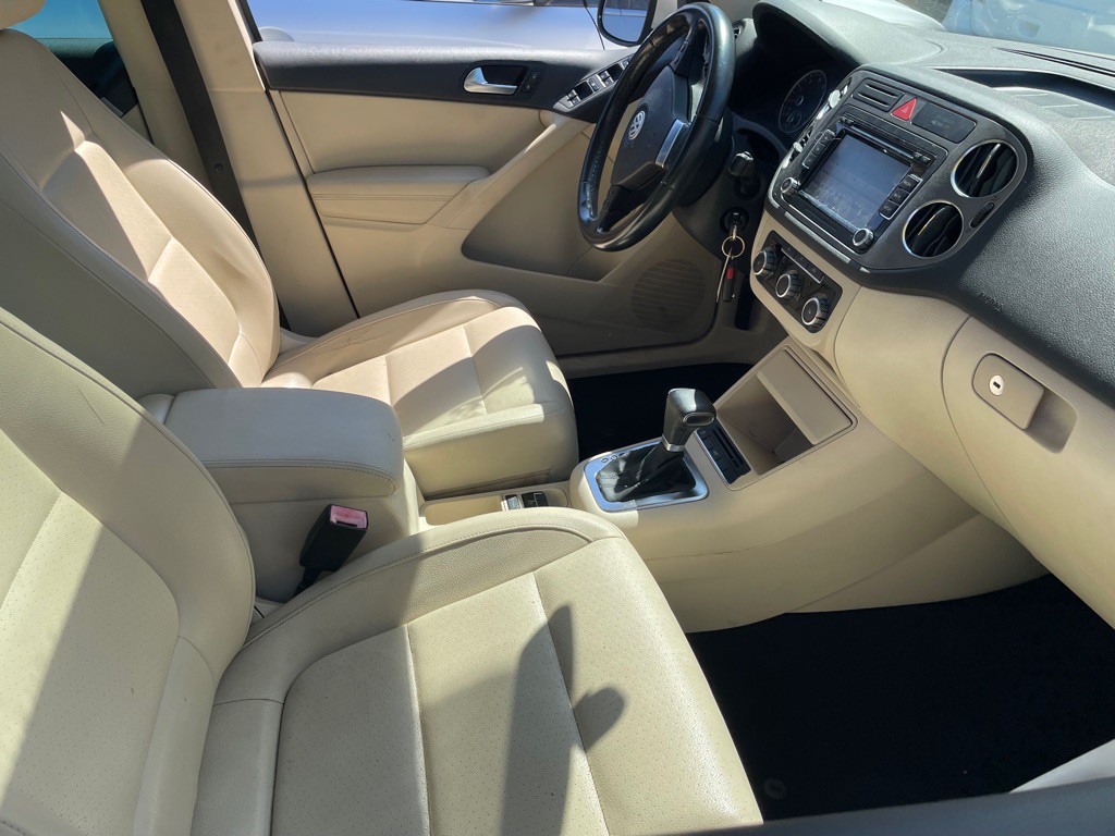 2010 Volkswagen Tiguan Image 7