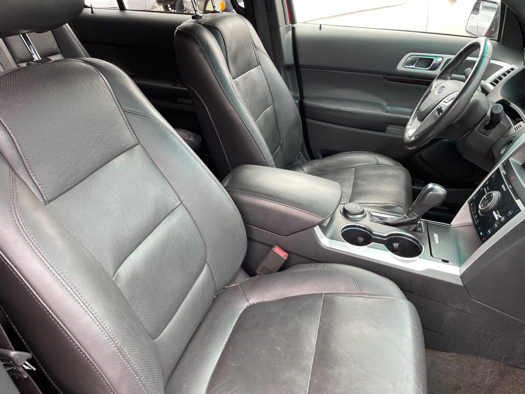 2015 Ford Explorer Image 9