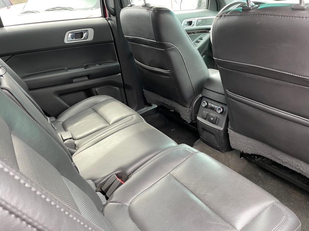 2015 Ford Explorer Image 10